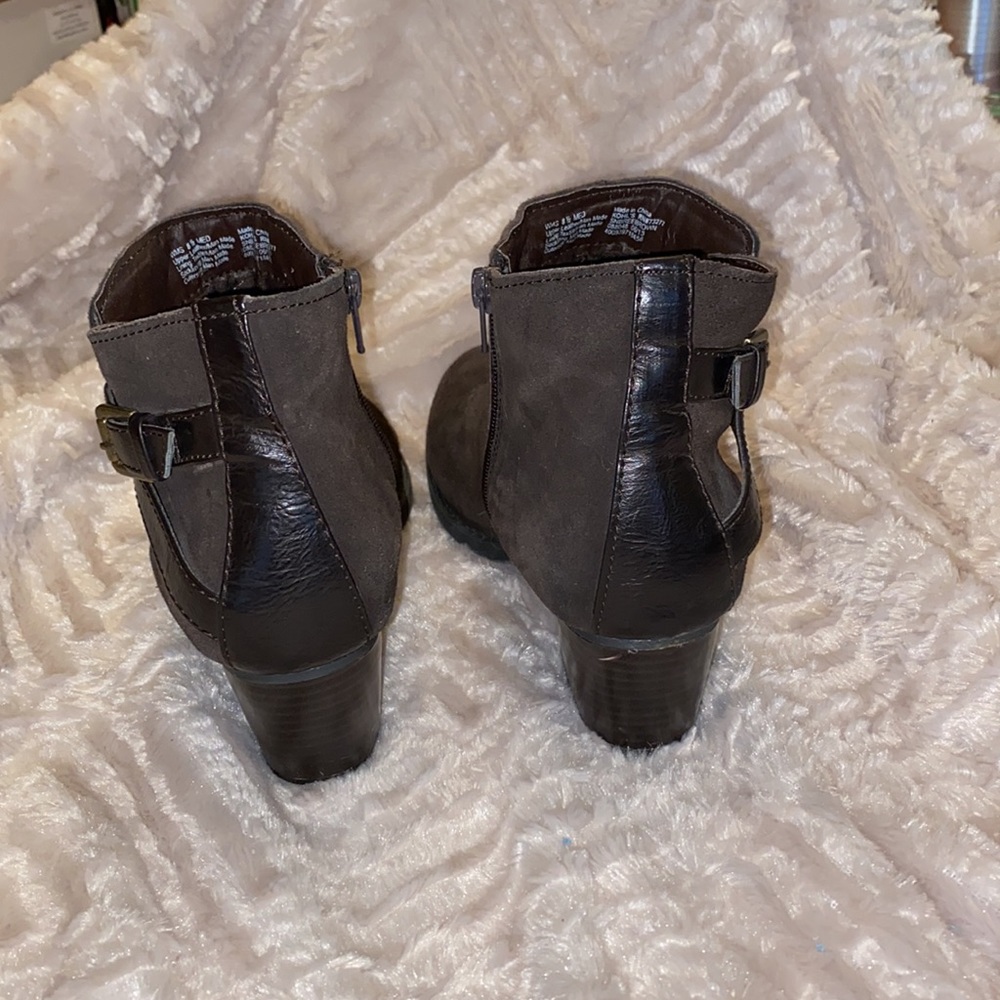 Sonoma faux suede bootie with straps at ankles and inside zipper. Size 8.5 - Picture 4 of 7